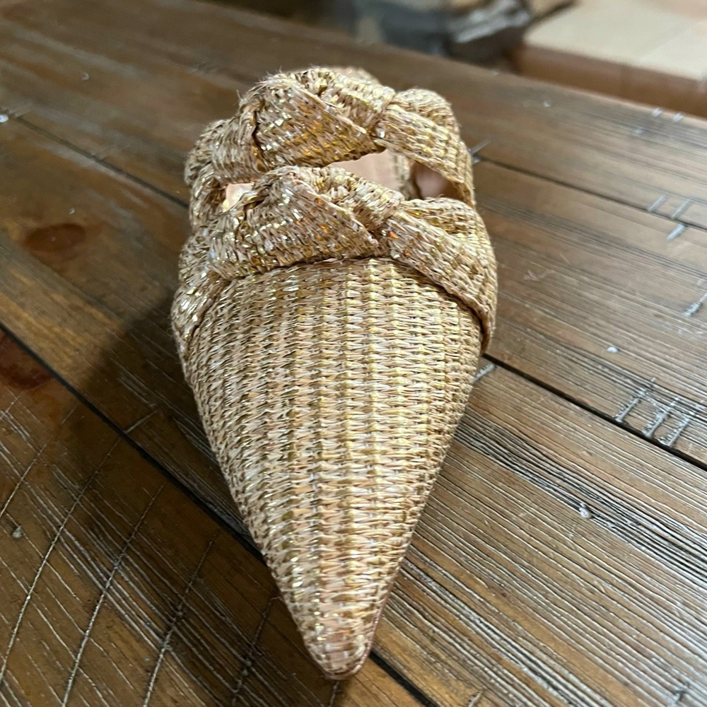 NWOB Tuckernuck Gold Raffia Knotted Lucia Wedge US 8 With Dust Bag